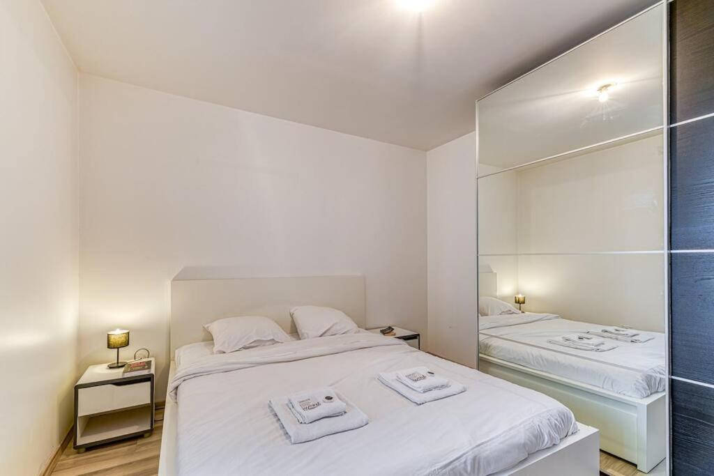 Bel Appartement-Garage Prive-Balcon-Wifi Fibre Rhut Екстериор снимка