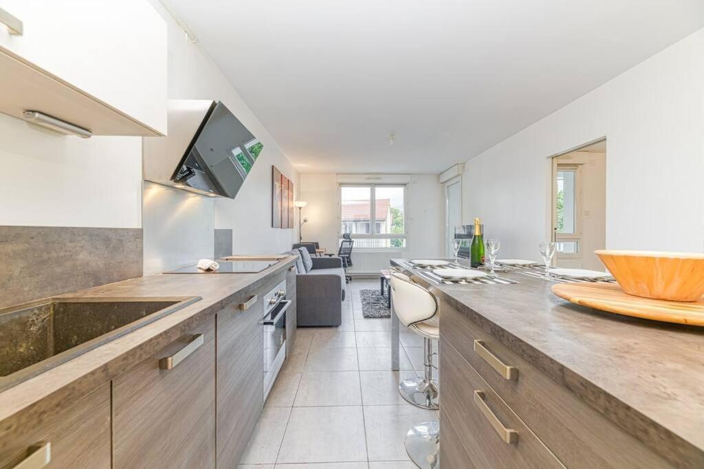 Bel Appartement-Garage Prive-Balcon-Wifi Fibre Rhut Екстериор снимка