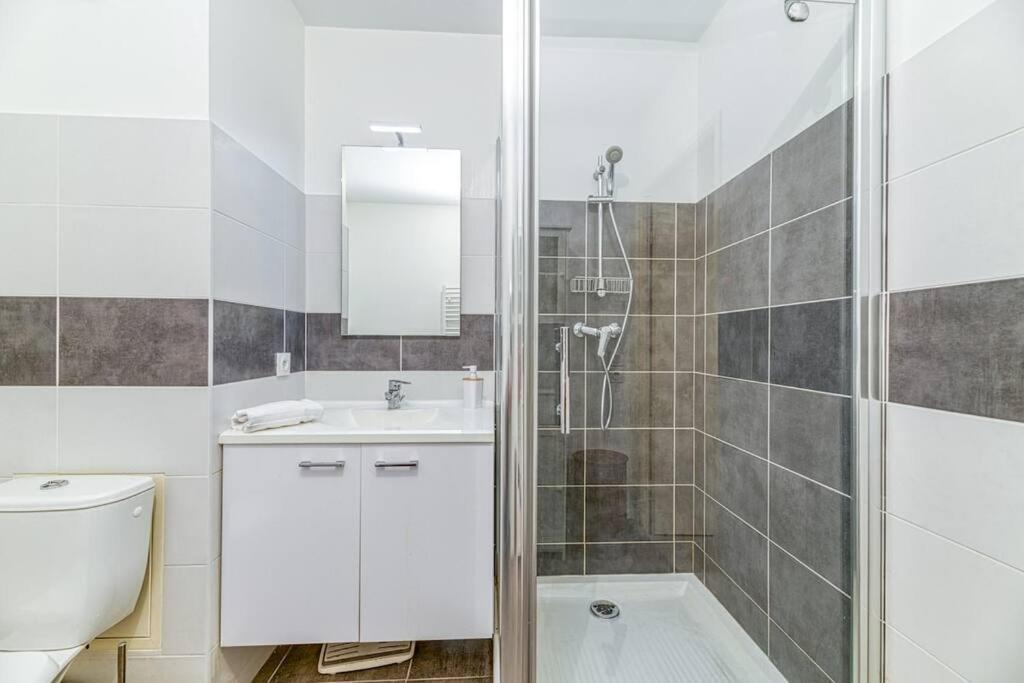 Bel Appartement-Garage Prive-Balcon-Wifi Fibre Rhut Екстериор снимка